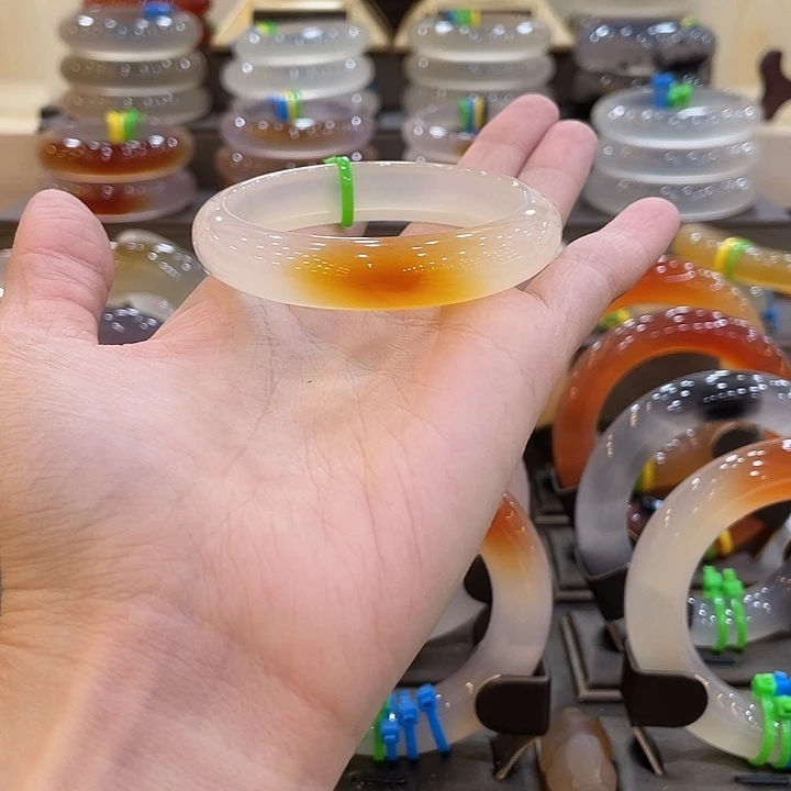 玛瑙/玉髓未镶嵌手镯24