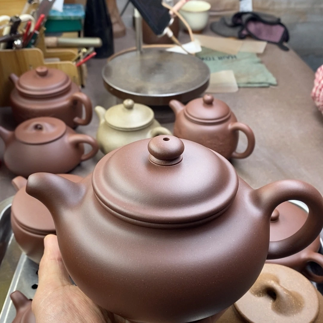大***哥紫砂茶壶大亨掇只容量650毫升左右