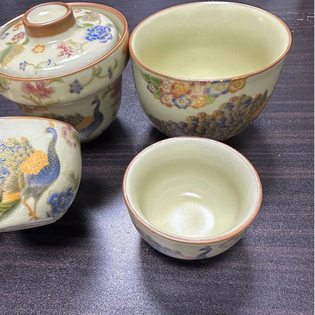 汝窑孔雀开屏三杯MQ0888