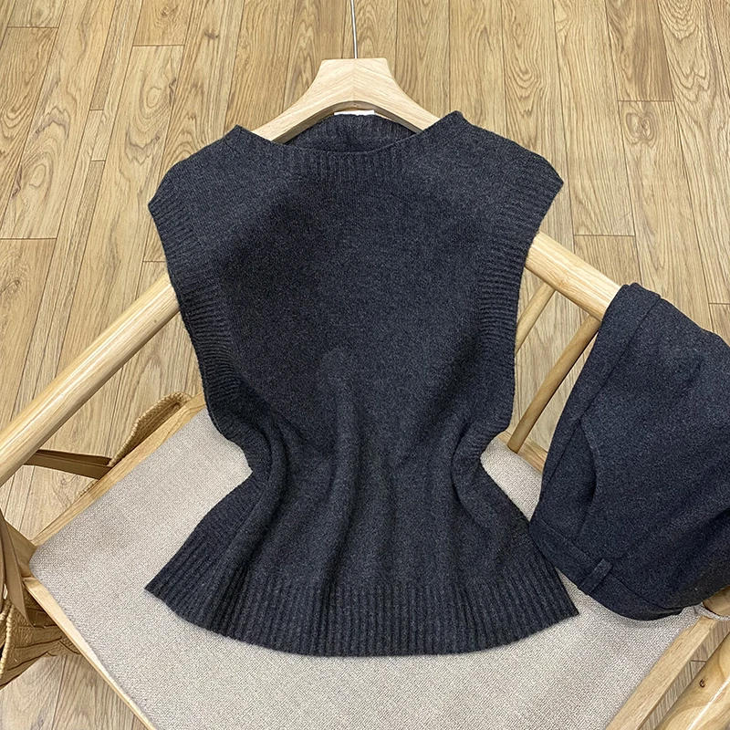 早秋复古圆领针织马甲秋冬叠穿坎肩毛衣背心慵懒套头上衣女Z7219