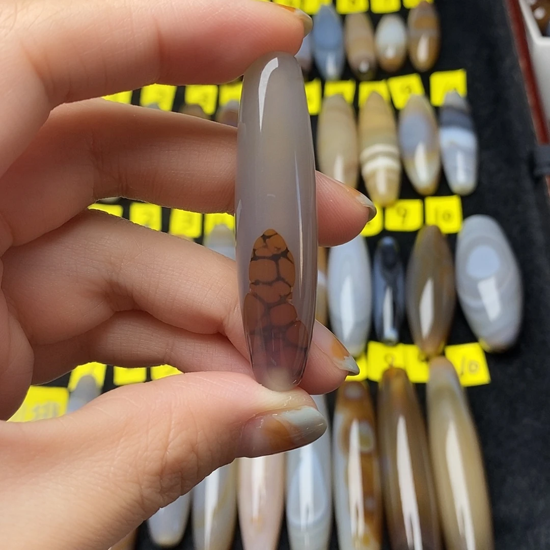 F***t玛瑙/玉髓未镶嵌颈饰