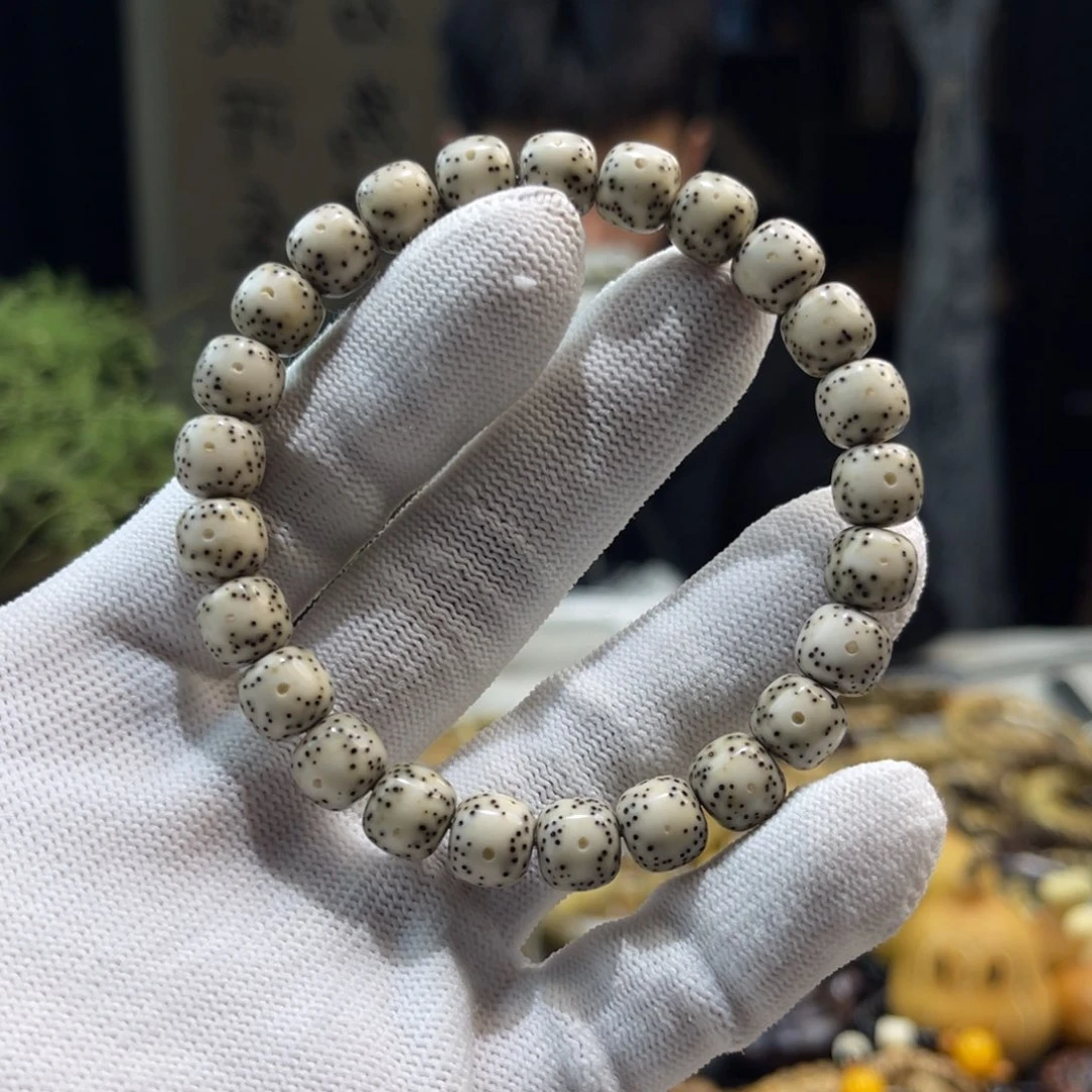 手串星月菩提瓷白A15