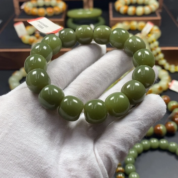 透闪石质玉未镶嵌手链