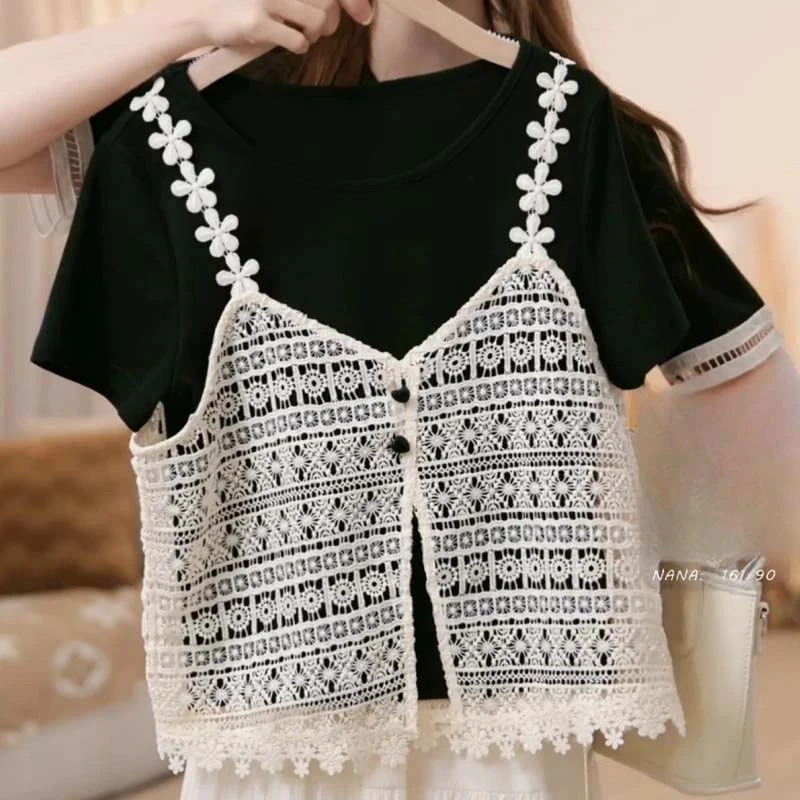 气质假两件圆领黑色短袖T恤女夏新款设计感别致蕾丝拼接短款上衣