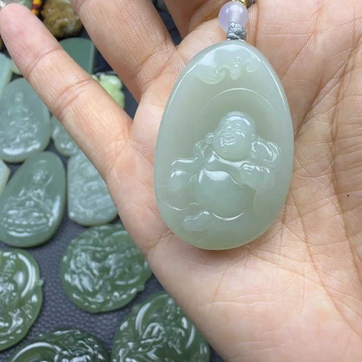 和田玉未镶嵌颈饰