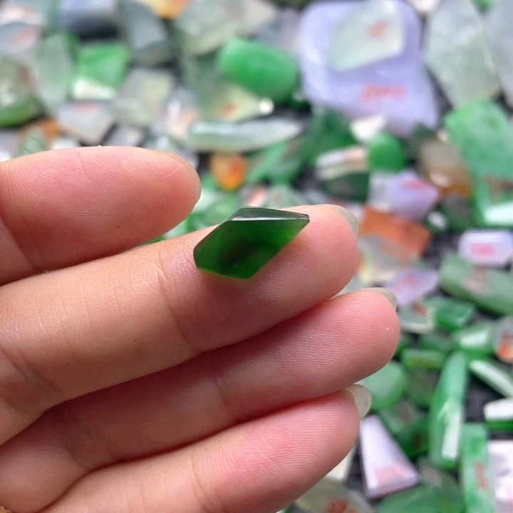 定制翡翠未镶嵌天然缅甸翡翠