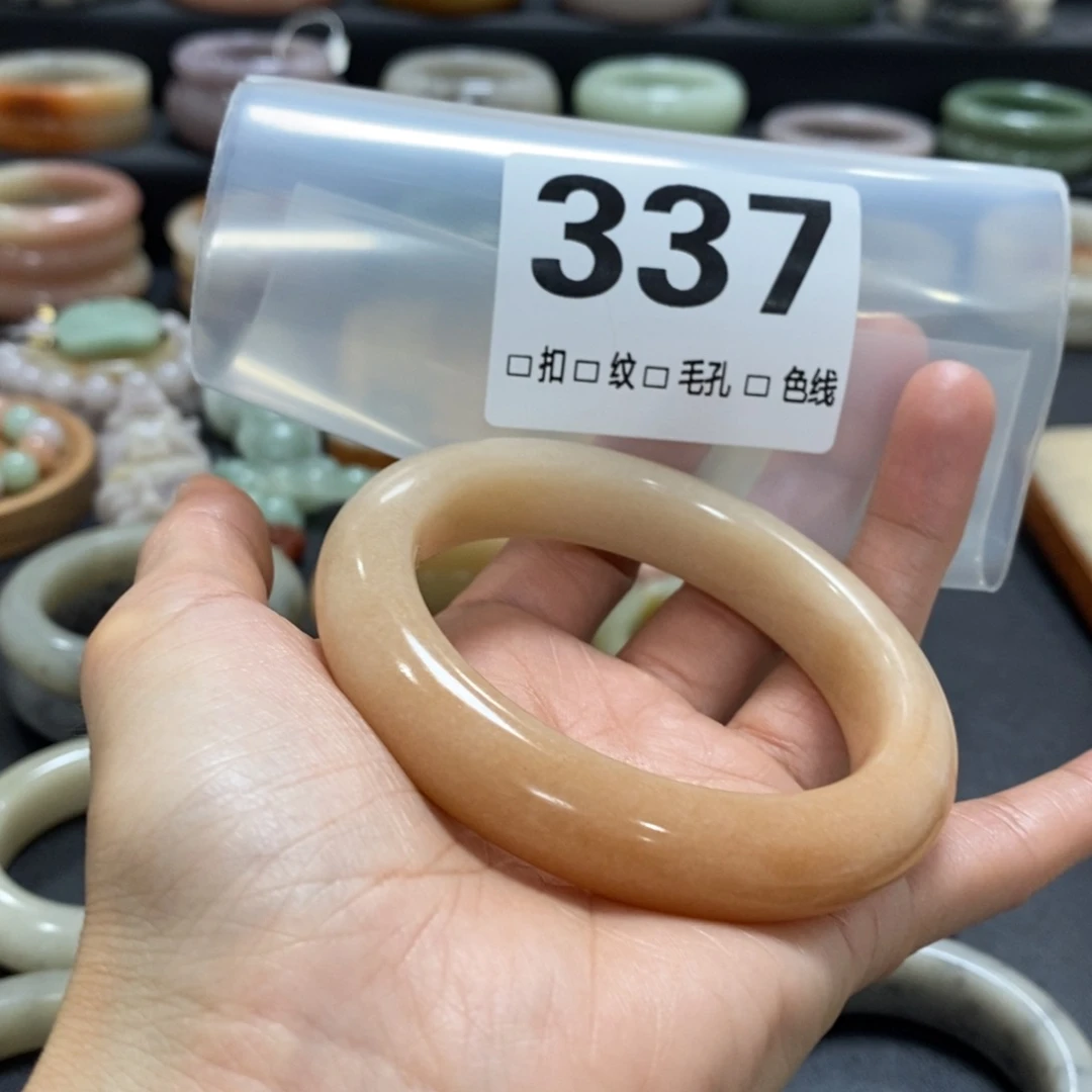 石英质玉手镯未镶嵌今****觉
