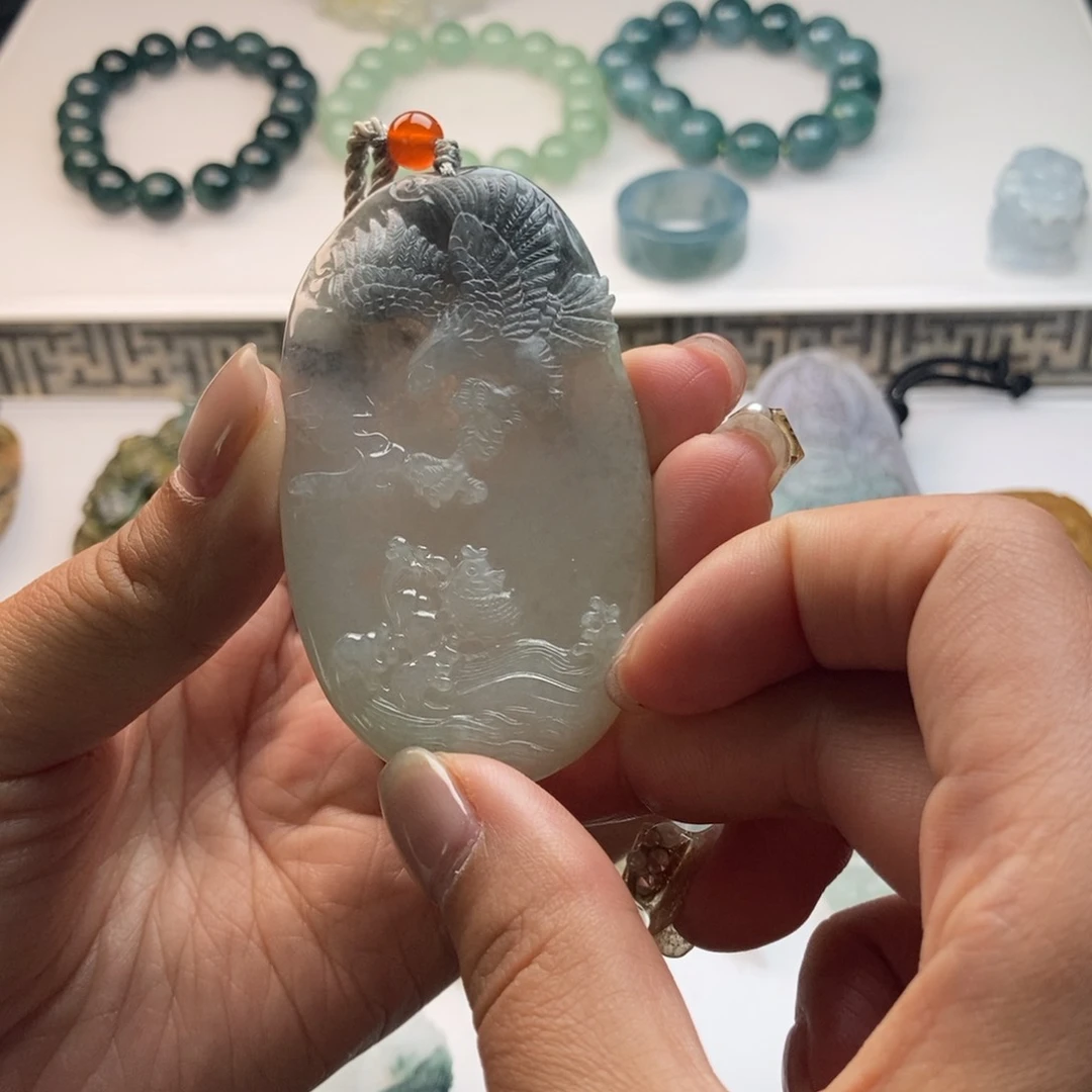翡翠颈饰未镶嵌大鹏展翅