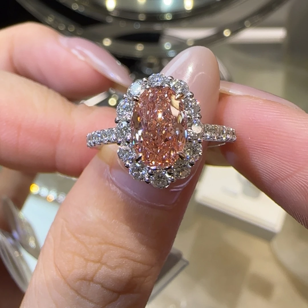 18K金镶嵌实验室培育钻石1.4卡粉钻椭圆围镶13圈