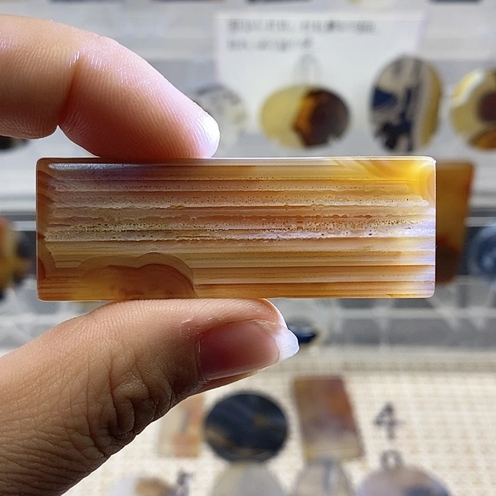 未镶嵌颈饰玛瑙/玉髓