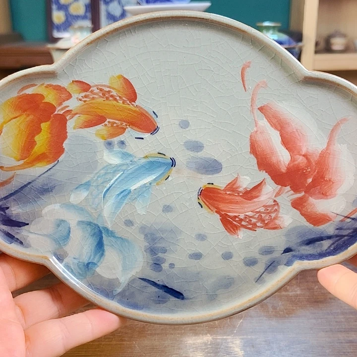 瓷片手工制作工艺精湛等