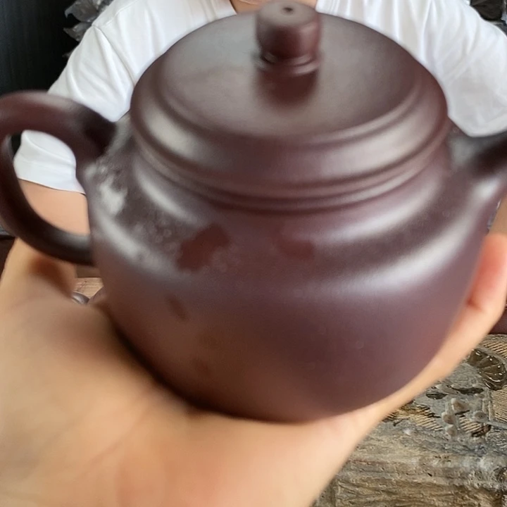我***了茶壶紫砂石红德钟200左右的容量微瑕不退不换