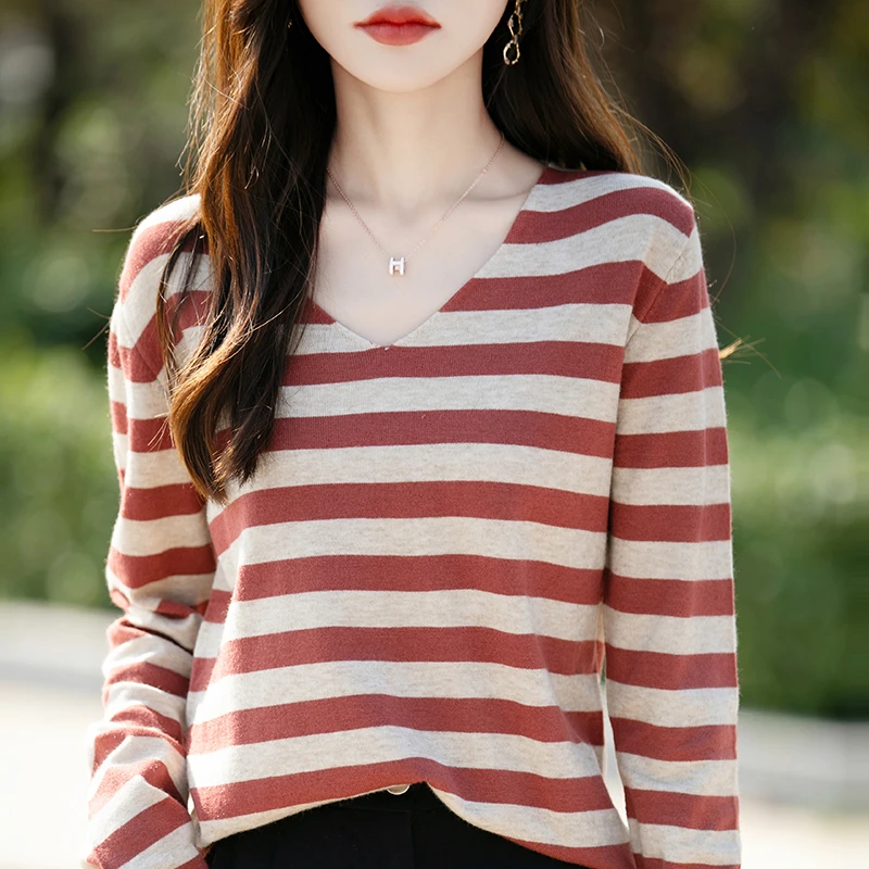 春秋条纹羊毛衫女装V领长袖宽松套头毛衣外穿内搭针织打底衫