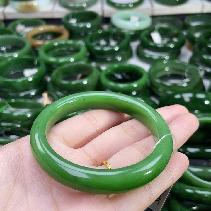 和田玉（碧玉）手镯未镶嵌