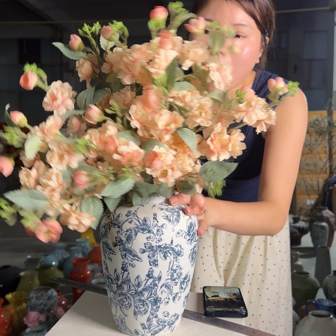 景德镇陶瓷花瓶青花瓷高24口径8公分