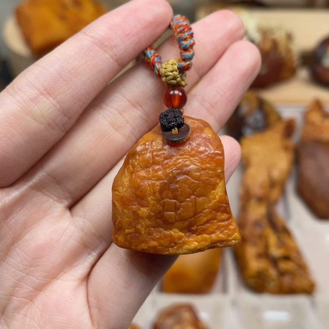 琥珀未镶嵌珠宝奇石