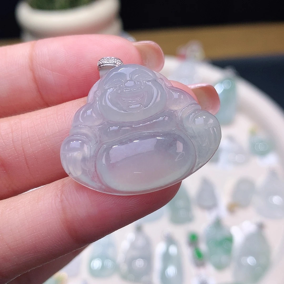 颈饰18K金镶嵌翡翠佛公