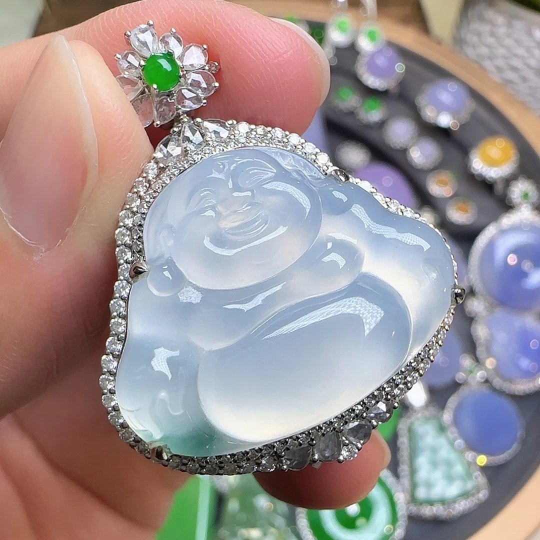 翡翠颈饰18K金镶嵌翡翠颈饰18K金镶嵌