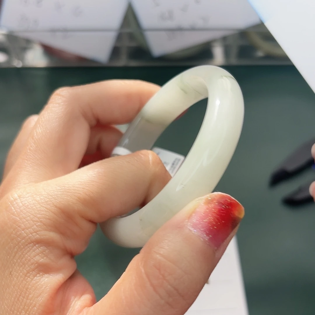 石英质玉未镶嵌手镯11/54