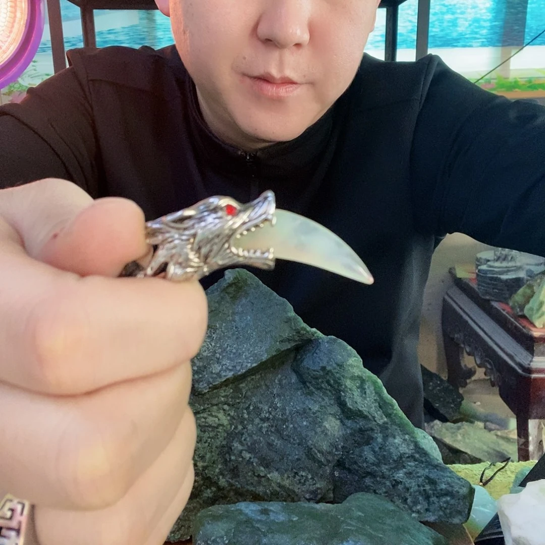 蛇纹石玉未镶嵌珠宝半成品