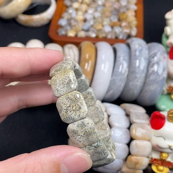 硅化珊瑚（珊瑚玉）未镶嵌手链