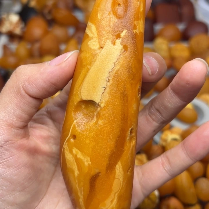 琥珀未镶嵌裸石天然蜜蜡