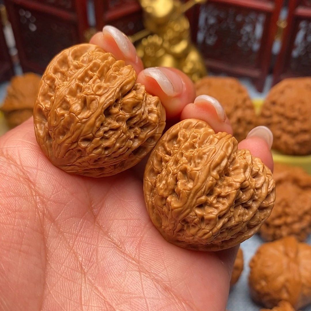 文玩核桃把件承德密纹红宝石35全品