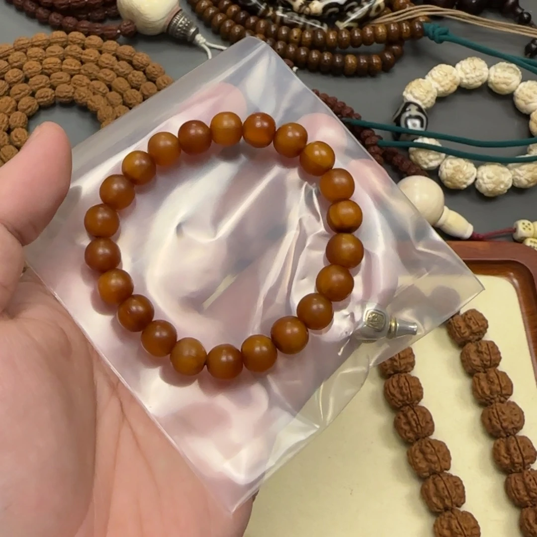 白玉菩提手串苟****）三通➕串