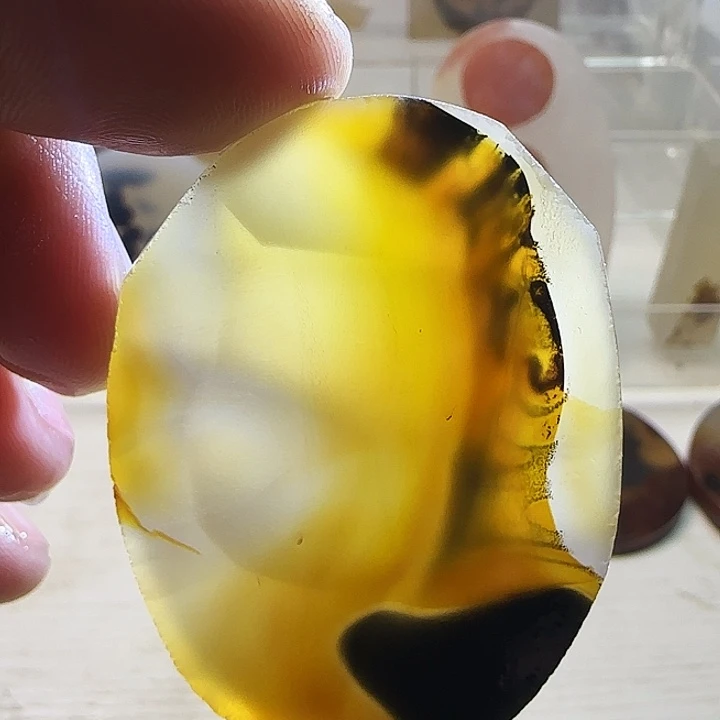 玛瑙/玉髓未镶嵌珠宝奇石