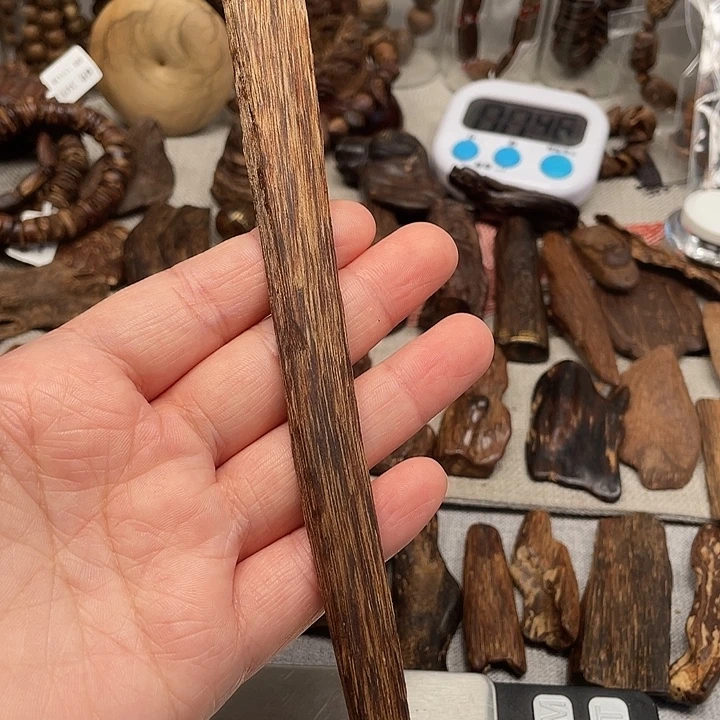 沉香碎屑沉香柬埔寨