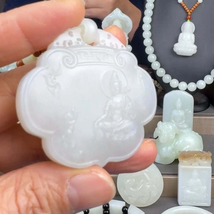 和田玉未镶嵌颈饰