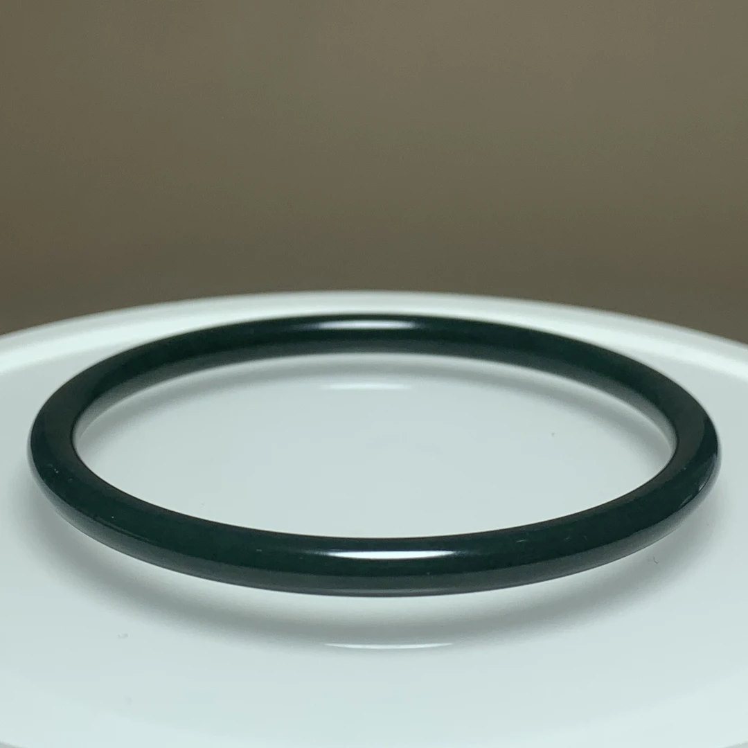 F2274珠宝玉石精选和田玉手镯