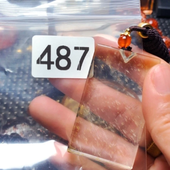 未镶嵌颈饰水晶?****心吊坠