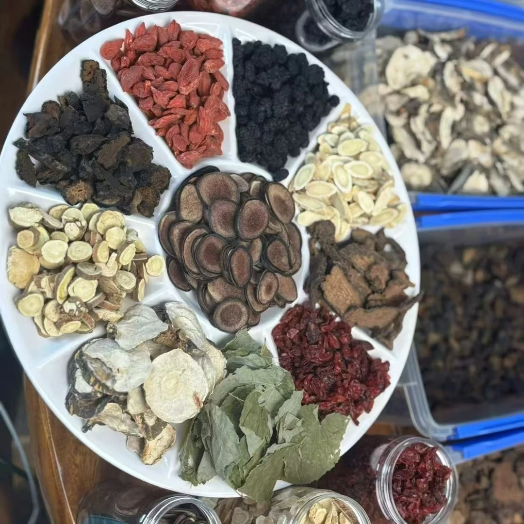 鹿茸片，红枸杞，黑桑葚，黄芪等十种材料