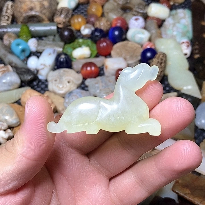 和田玉未镶嵌颈饰2