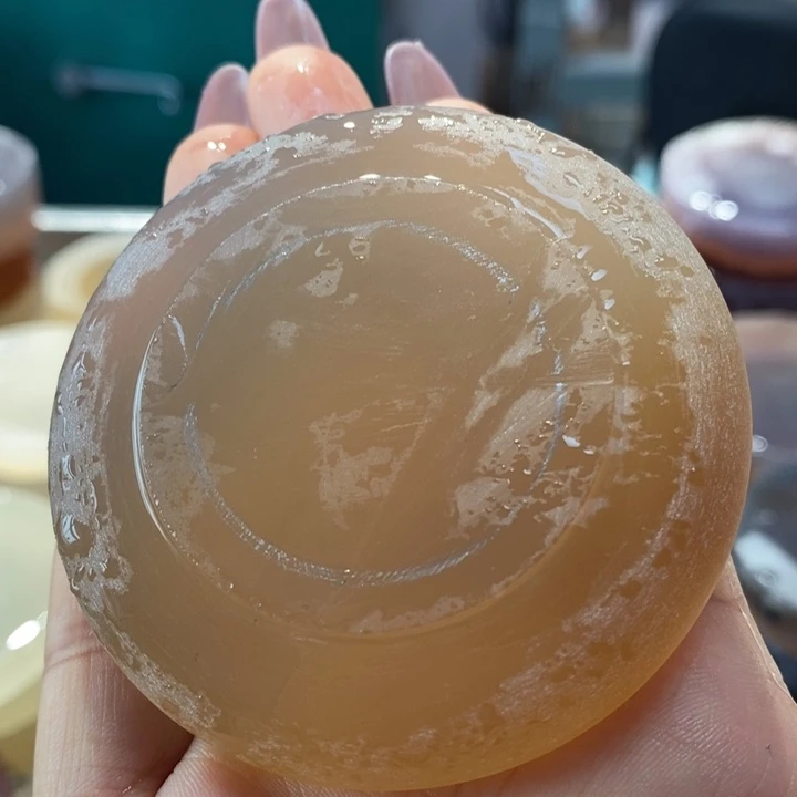 定制玛瑙小****兔玛瑙手镯