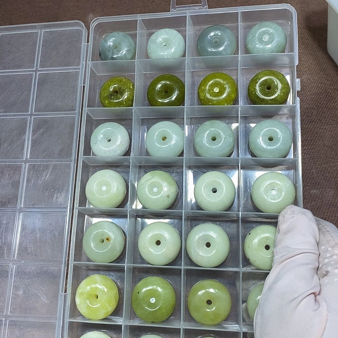 合金蛇纹石玉颈饰287