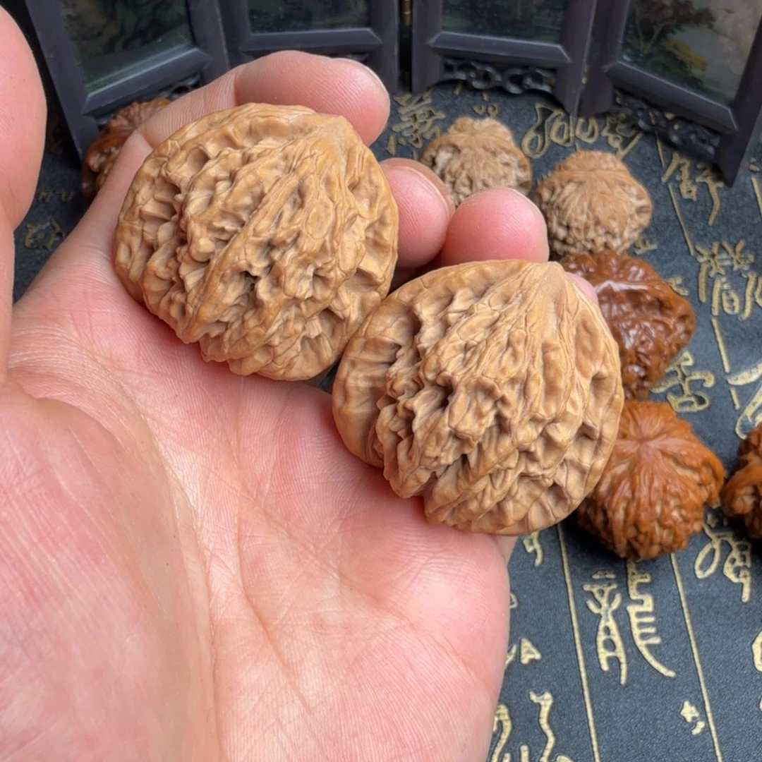 文玩核桃吊坠汉高虎37