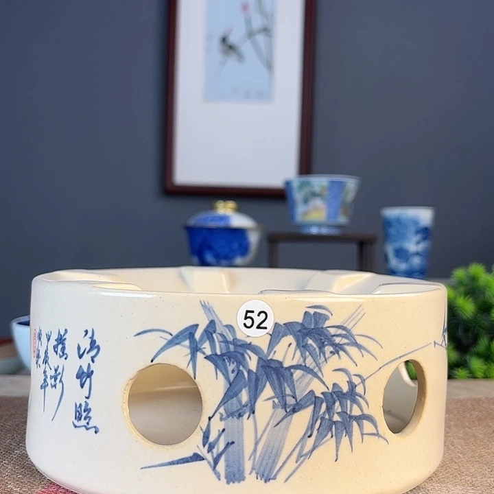 摆件景德镇陶瓷茶杯里