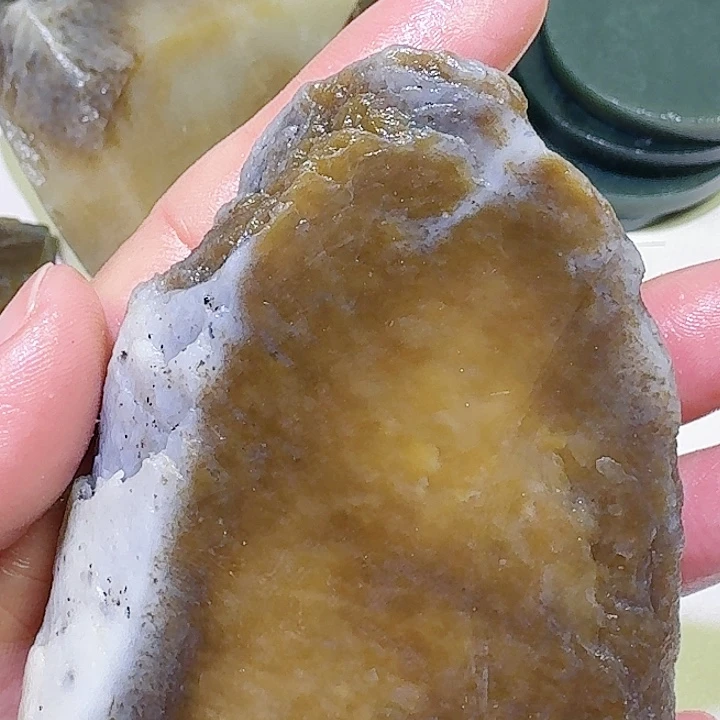 和田玉未镶嵌车挂