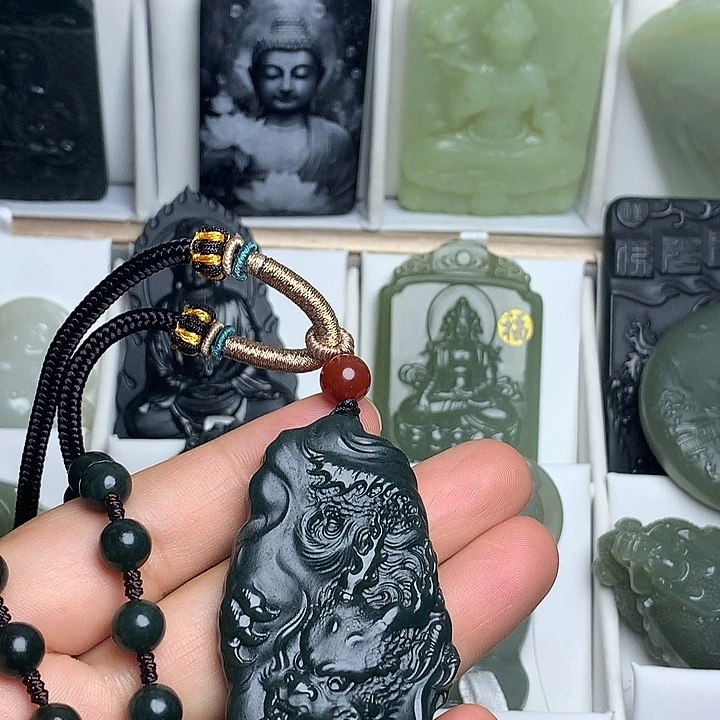 和田玉（糖玉）未镶嵌颈饰