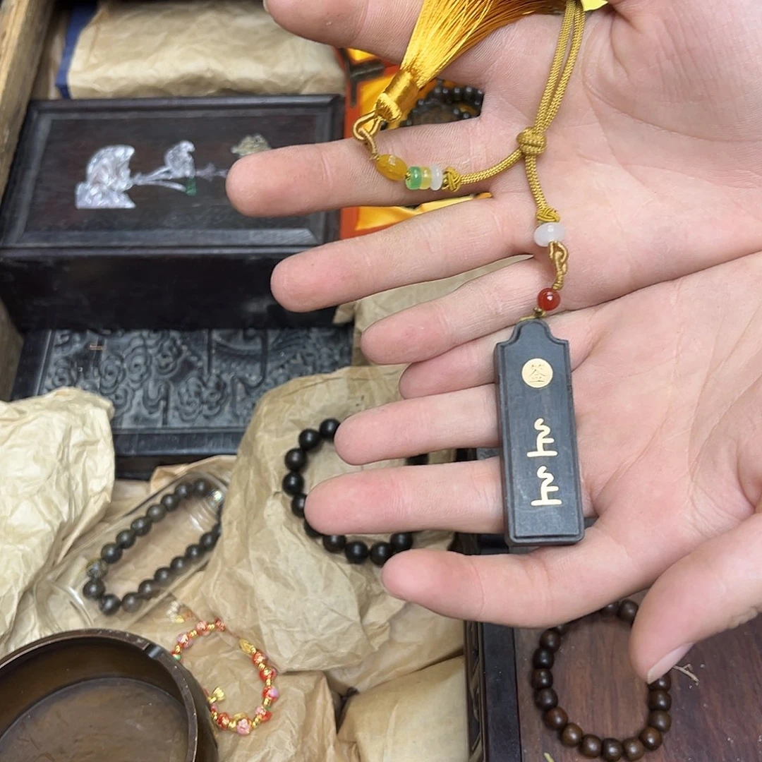 大叶紫檀（黑酸枝木类）