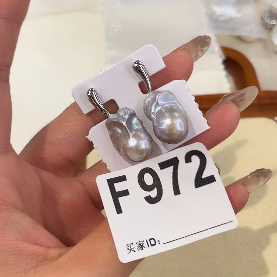 合金淡水珍珠耳饰