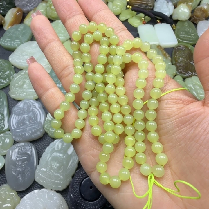 四***子和田玉未镶嵌颈饰