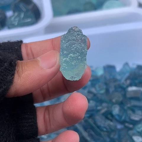 水晶海蓝宝原石【代购不退换】未镶嵌颗***瓜