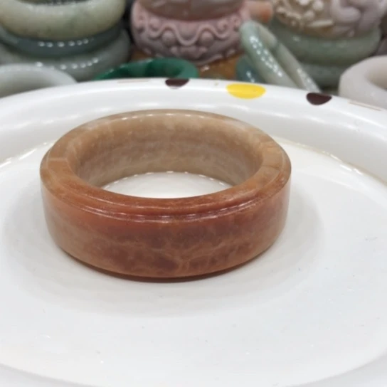 未镶嵌石英质玉珠宝半成品1