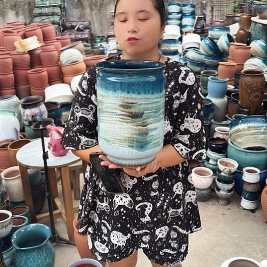 口20高30一个盆子。