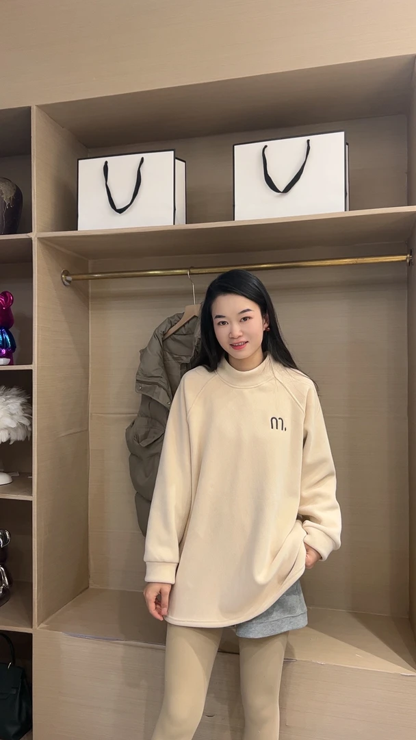 双面加绒加厚澳粒绒保暖舒适卫衣秋冬风长袖女士时尚百搭大码上衣