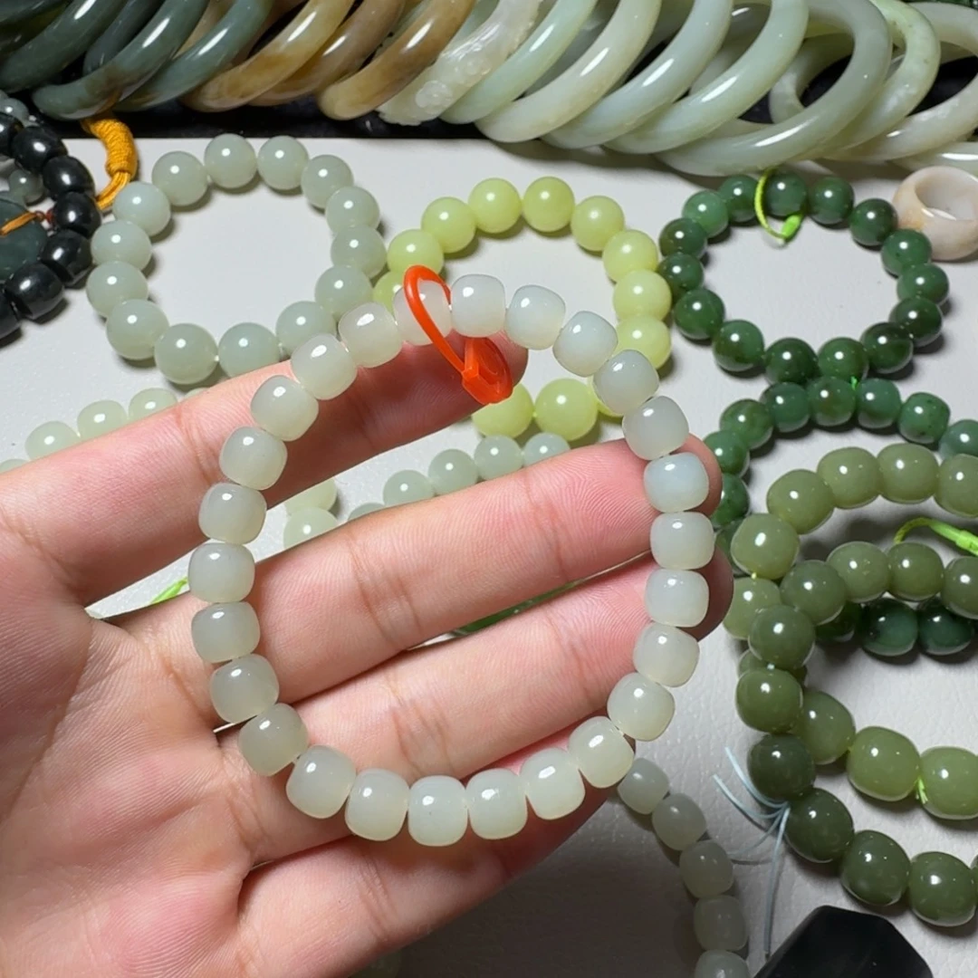 和田玉未镶嵌手串