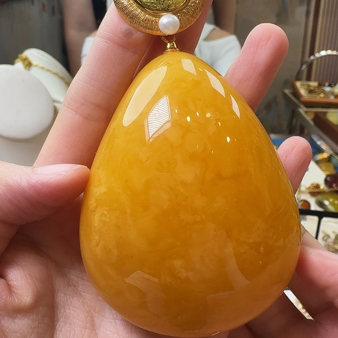 琥珀未镶嵌颈饰吊坠